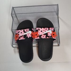Nike Black Girls Slides with Red and Pink Floral Pattern EUC Size 2Y